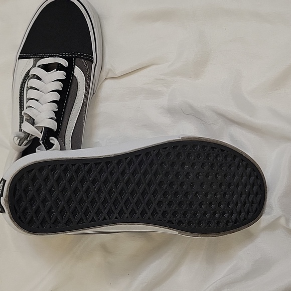 Women's Van's athletic shoes - Picture 8 of 9